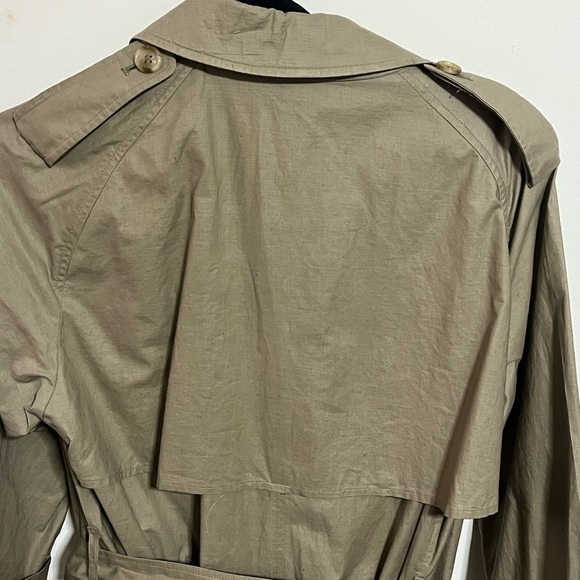 Burberrys Tan Trench Coat - Picture 10 of 13